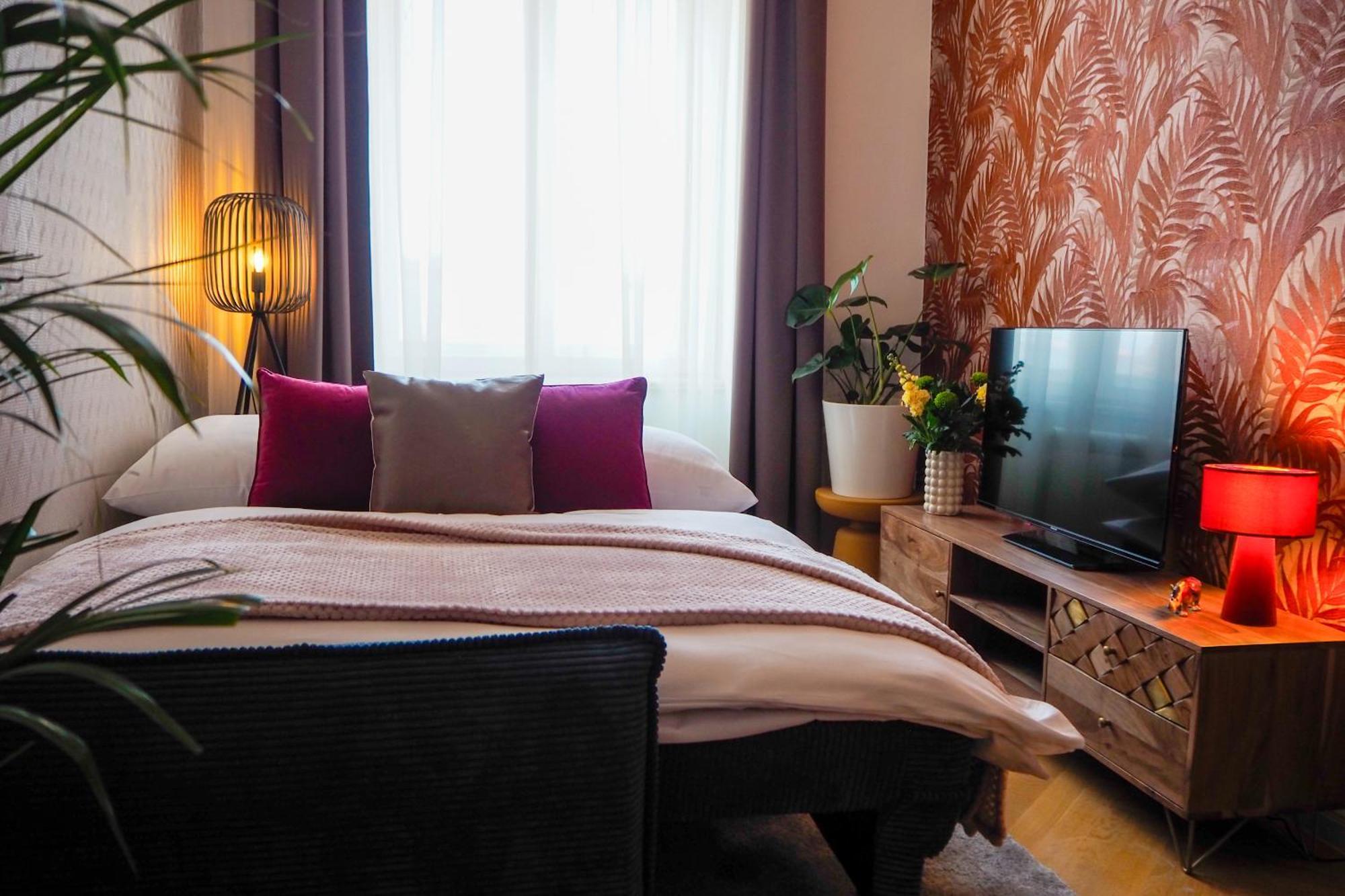 Rasinovo Nabrezi - Riverside Residence ปราก ภายนอก รูปภาพ